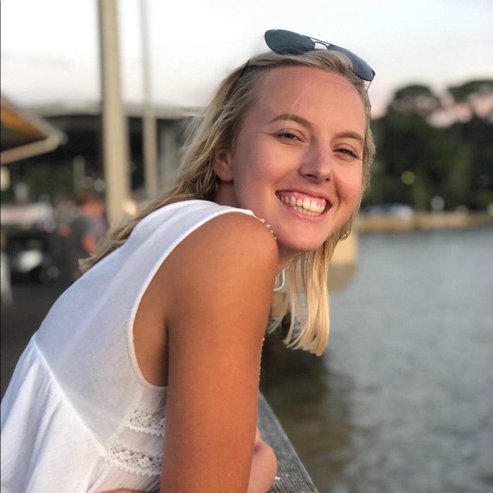 Meet your Posher, Kat